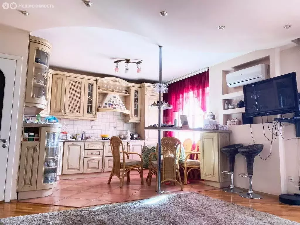 2-комнатная квартира: Краснодар, Ипподромная улица, 53/1 (72.8 м) - Фото 1