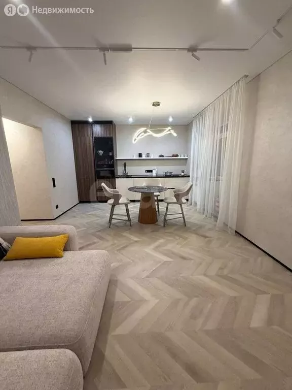 2-комнатная квартира: Благовещенск, улица Ломоносова, 181 (55.6 м) - Фото 1