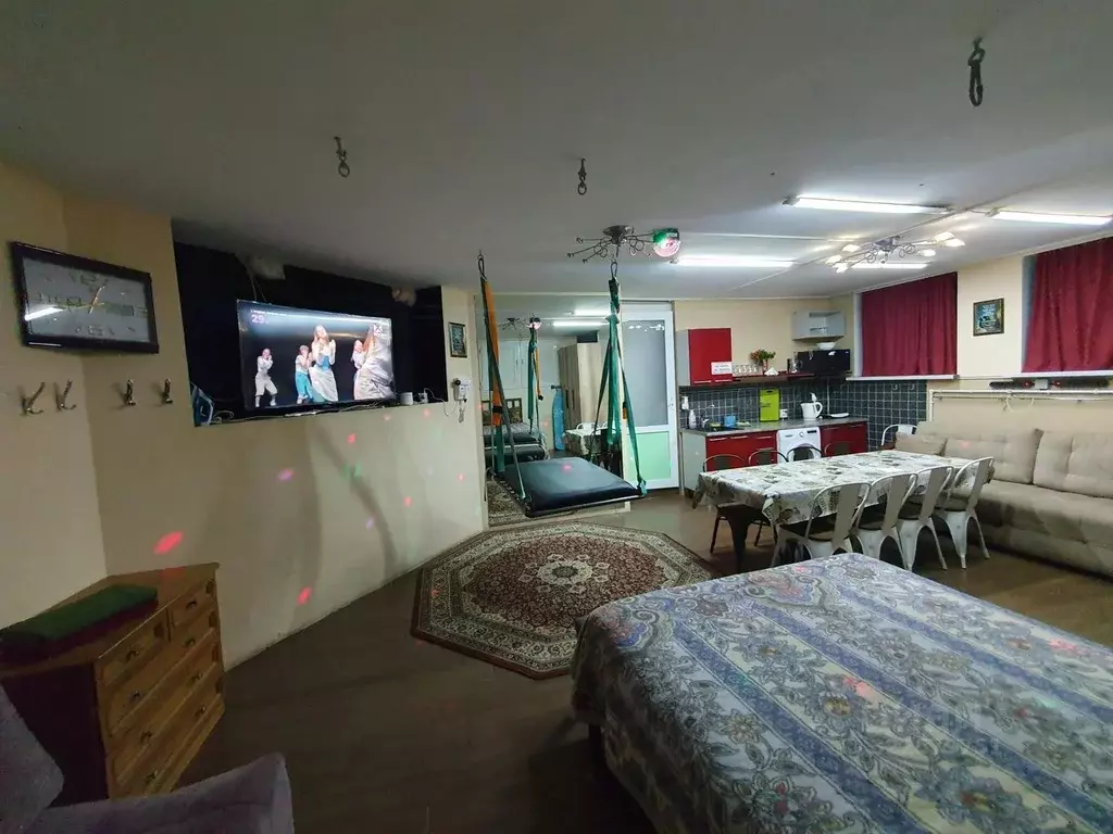 1-к кв. Астраханская область, Астрахань ул. Свердлова, 53 (85.0 м) - Фото 2