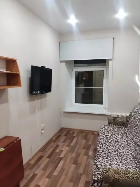 Комната Санкт-Петербург ул. Декабристов, 32 (10.0 м) - Фото 1