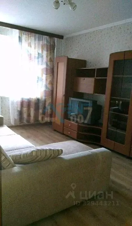 3-к кв. Белгородская область, Белгород ул. Есенина, 16 (72.0 м) - Фото 2