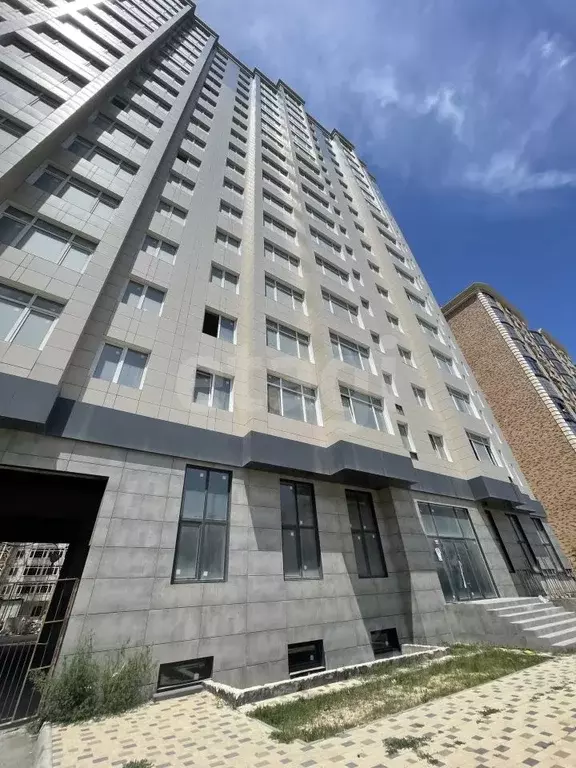 2-к кв. Дагестан, Махачкала ул. Времена Года, 7 (71.0 м) - Фото 1