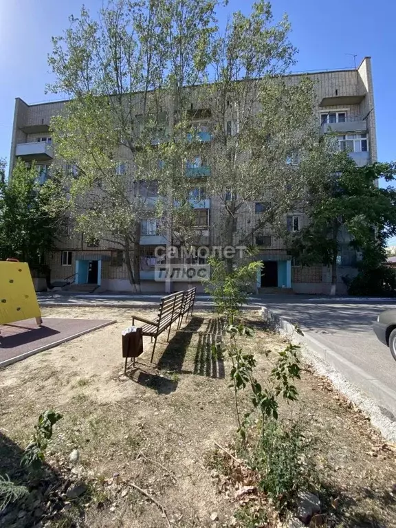 3-к кв. Калмыкия, Элиста ул. 8 Марта, 28А (75.2 м) - Фото 0