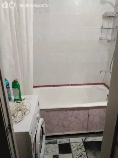 1-комнатная квартира: Усть-Илимск, улица Энгельса, 1 (35.5 м) - Фото 1