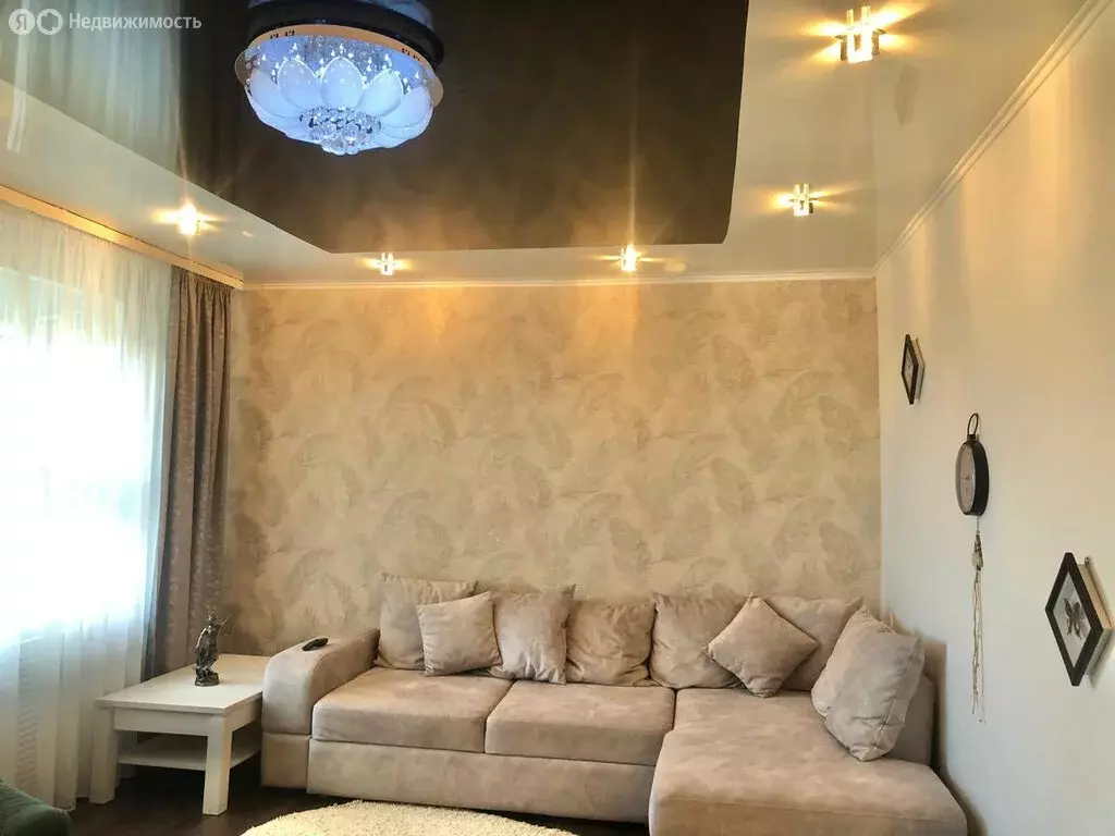 3-комнатная квартира: Черногорск, проспект Космонавтов, 25 (91.9 м) - Фото 0