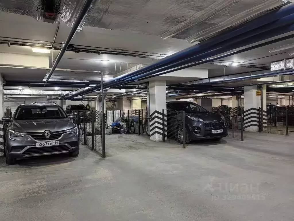 Гараж в Свердловская область, Екатеринбург ул. Краснолесья, 139А (16 ... - Фото 2