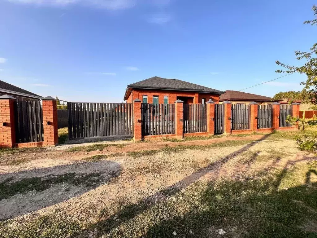 Дом в Ростовская область, Неклиновский район, Новобессергеневское ... - Фото 2