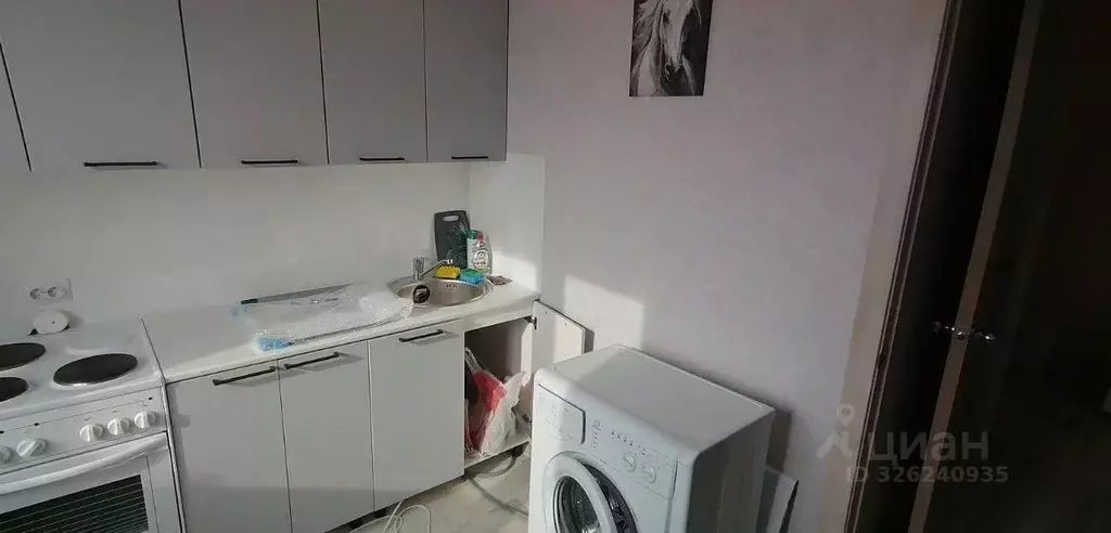 1-к кв. Курганская область, Курган Заозерный жилрайон, 8-й мкр, 5 ... - Фото 1