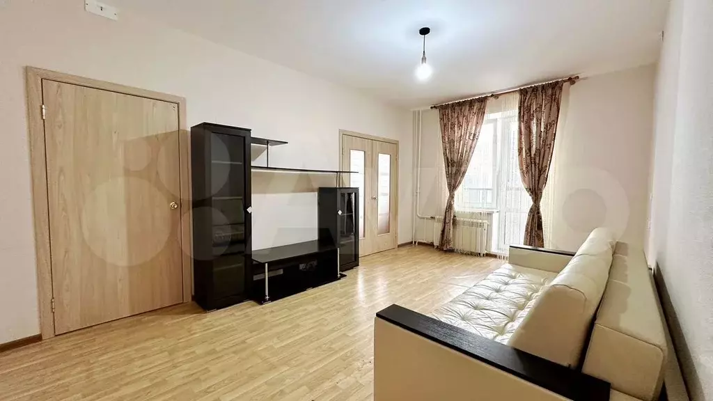 1-к. квартира, 40 м, 2/16 эт. - Фото 1