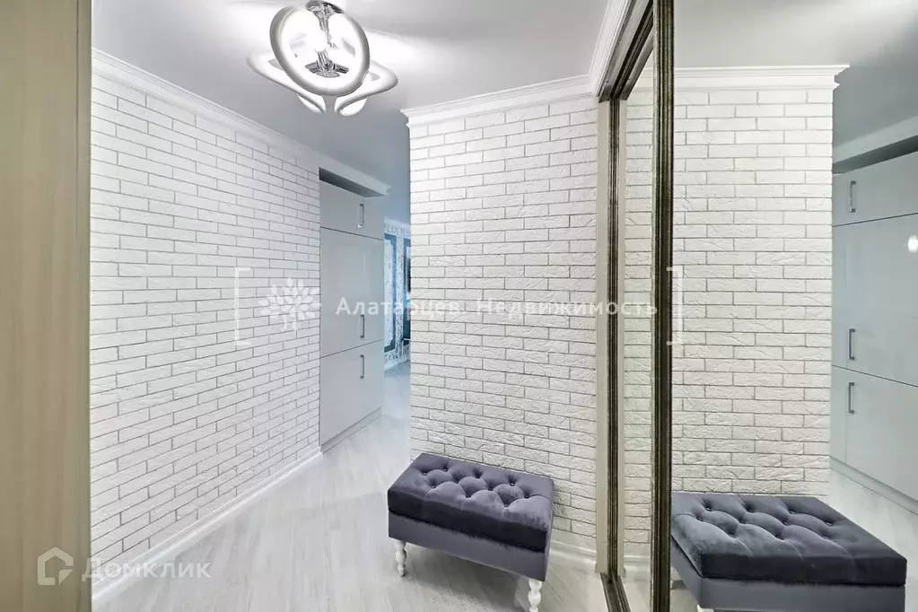 Продаётся 2-к квартира, 50.1 м - Фото 0