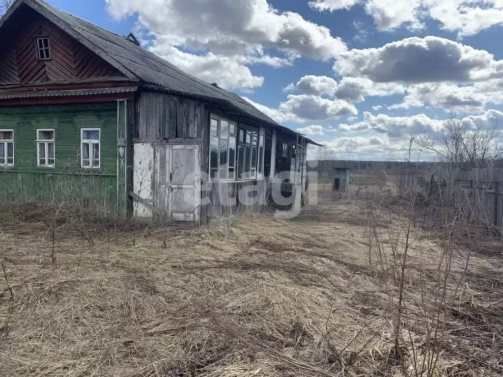 Дом в Костромская область, Чухломский район, Петровское с/пос, д. ... - Фото 0