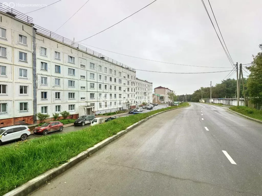 2-комнатная квартира: Корсаков, Парковая улица, 15 (53.3 м) - Фото 1