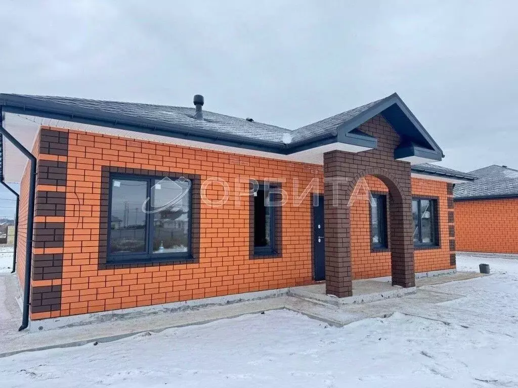 Дом в Тюменская область, Тюменский муниципальный округ, с. Перевалово ... - Фото 1