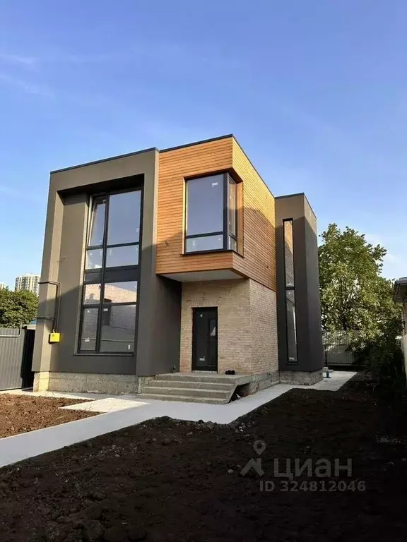 Дом в Краснодарский край, Краснодар ул. Кущевская, 12 (180 м) - Фото 1