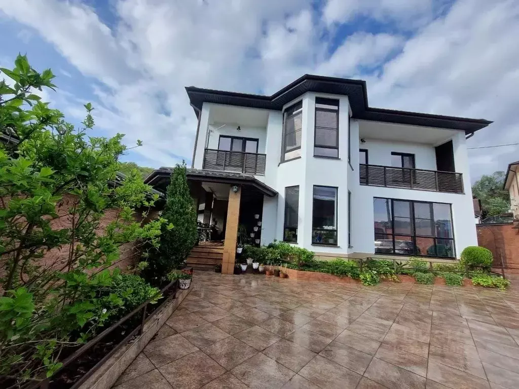 Дом в Краснодарский край, Сочи ул. Енисейская, 6/23 (195 м) - Фото 1