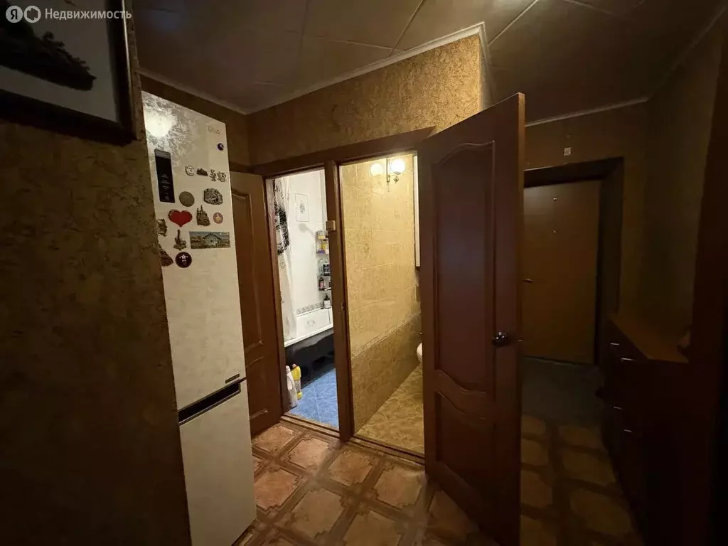 3-комнатная квартира: Екатеринбург, улица Кузнецова, 14 (60.5 м) - Фото 1