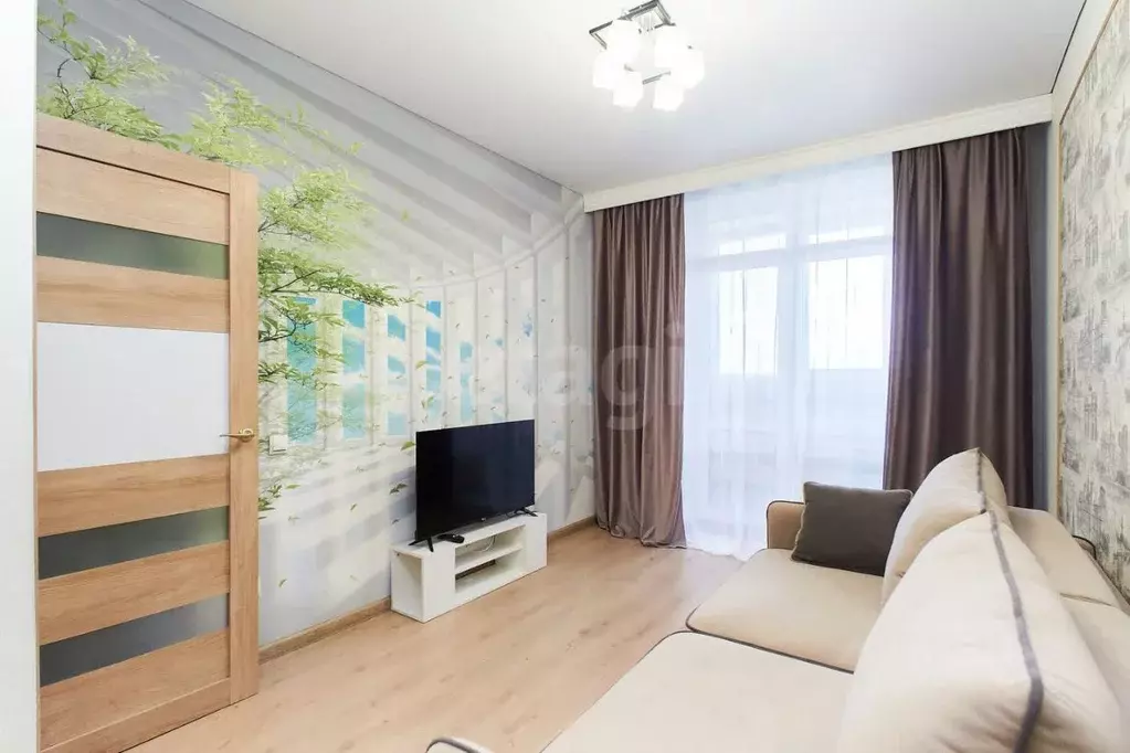 1-к кв. Тюменская область, Тюмень ул. Тимофея Чаркова, 81к1 (34.0 м) - Фото 0