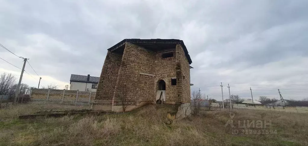 Дом в Крым, Симферопольский район, Гвардейское пгт ул. Амет-Хана ... - Фото 1