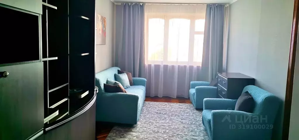 2-к кв. Севастополь ул. Глухова, 7 (56.0 м) - Фото 1