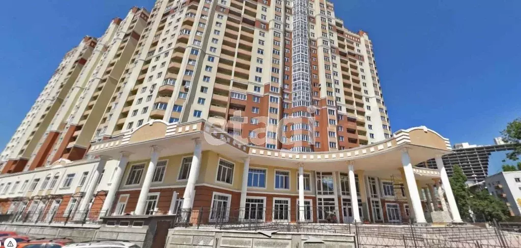 4-к кв. Воронежская область, Воронеж ул. Куколкина, 11 (221.0 м) - Фото 0