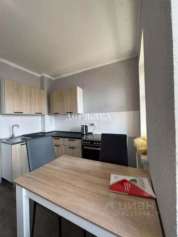 1-к кв. Белгородская область, Старый Оскол Космос мкр, 15 (38.0 м) - Фото 2