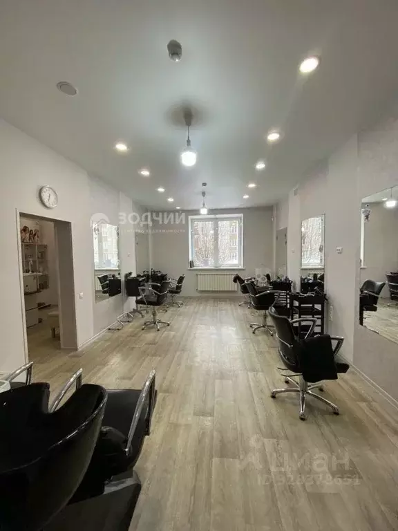 Помещение свободного назначения в Чувашия, Чебоксары ул. Академика ... - Фото 2