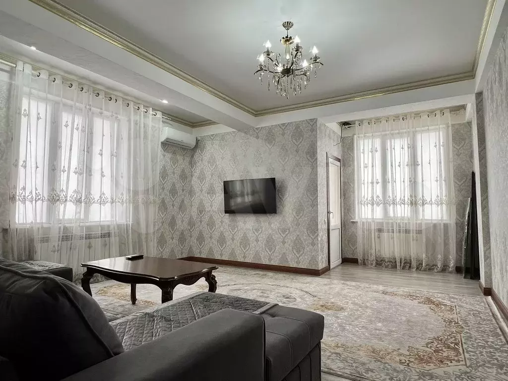 1-к. квартира, 55 м, 7/10 эт. - Фото 0