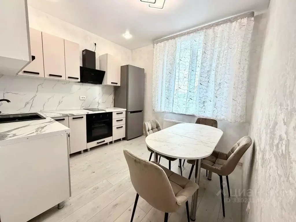 2-к кв. Свердловская область, Екатеринбург ул. Учителей, 33/2 (55.0 м) - Фото 1