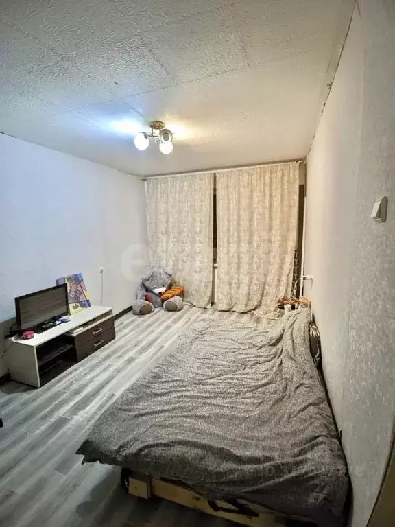 1-к кв. Саратовская область, Саратов ул. Имени В.М. Азина, 21 (32.8 м) - Фото 0