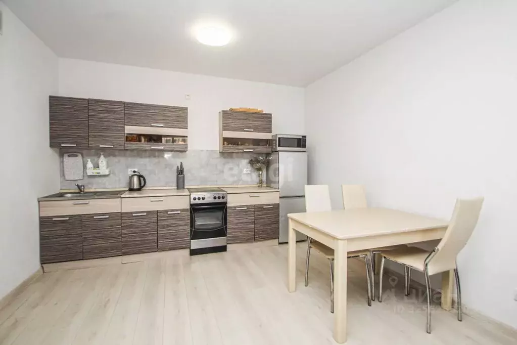 1-к кв. Тюменская область, Тюмень ул. Алматинская, 6 (47.1 м) - Фото 1