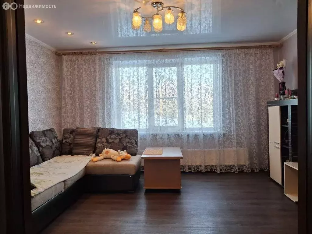 3-комнатная квартира: посёлок городского типа Зеленогорский, ... - Фото 2