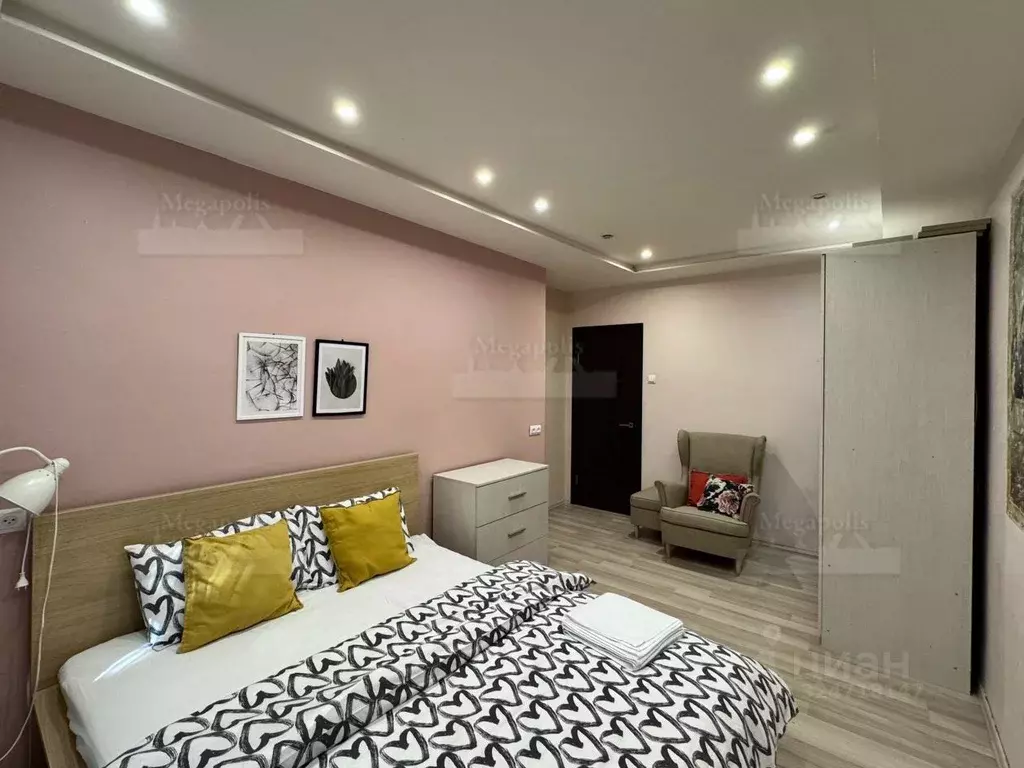 3-к кв. Санкт-Петербург ул. Моисеенко, 8-10 (65.0 м) - Фото 1