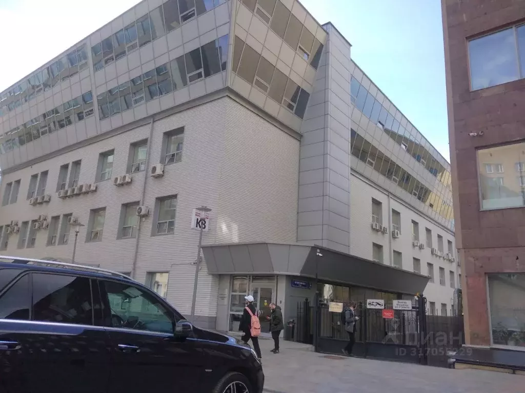 Офис в Москва ул. Крымский Вал, 3С2 (390 м) - Фото 0