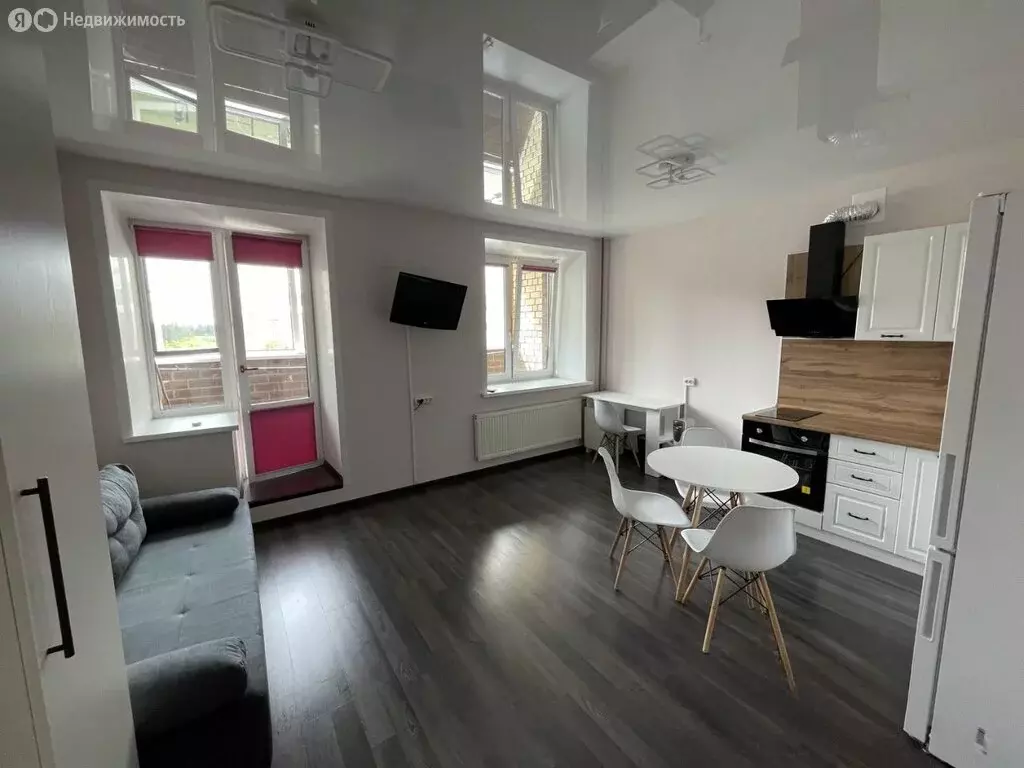 Квартира-студия: Тюмень, улица Беляева, 33к2 (28.3 м) - Фото 1