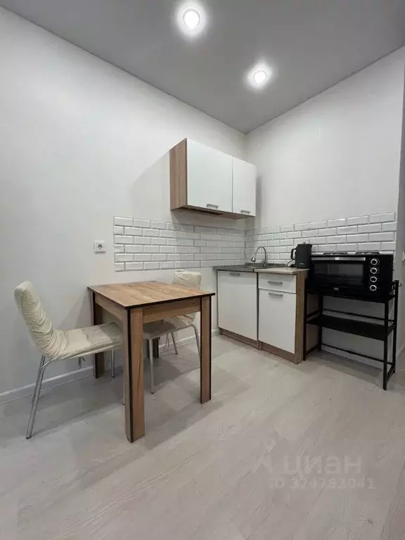 Студия Свердловская область, Екатеринбург ул. Пехотинцев, 2В (20.0 м) - Фото 2