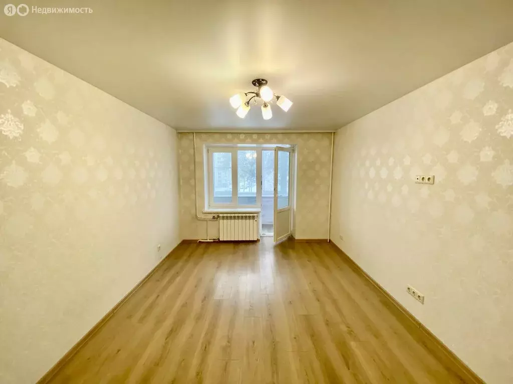 3-комнатная квартира: Полевской, микрорайон Зелёный Бор-2, 1 (57.8 м) - Фото 1