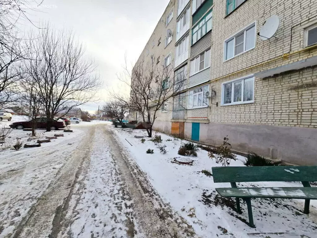 3-комнатная квартира: Валуйки, улица Космонавтов, 24А (61 м) - Фото 2