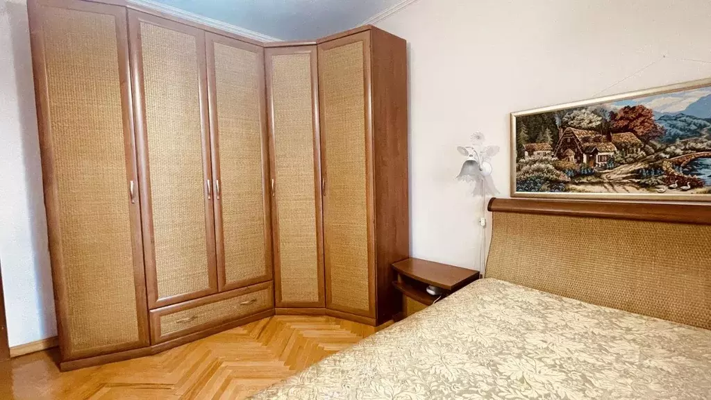 3-к кв. Башкортостан, Уфа ул. Гафури, 54 (102.0 м) - Фото 1