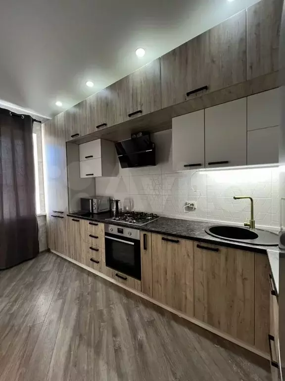 2-к. квартира, 68 м, 3/3 эт. - Фото 1