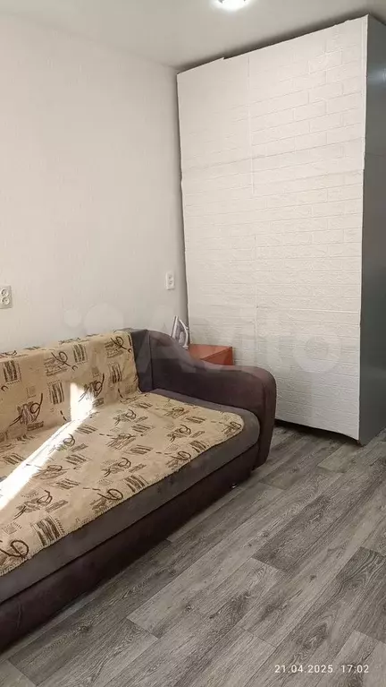 Комната 17,1 м в 4-к., 2/5 эт. - Фото 1