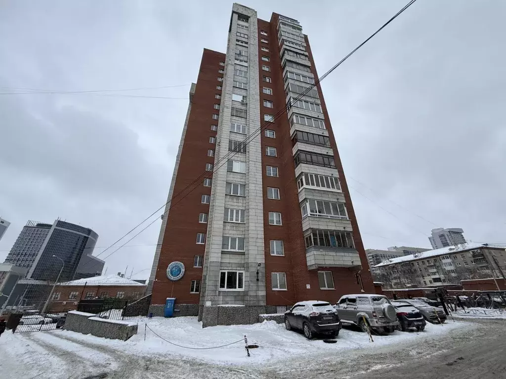 3-к кв. Свердловская область, Екатеринбург ул. Радищева, 53к1 (72.3 м) - Фото 1