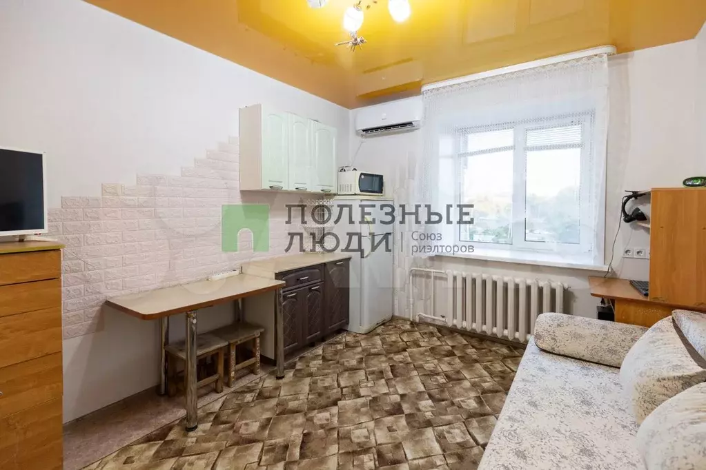 Квартира-студия, 18,3 м, 3/3 эт. - Фото 1