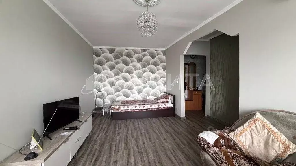 2-к кв. Тюменская область, Тюмень ул. Карла Маркса, 127 (42.5 м) - Фото 2