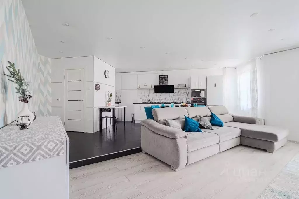 3-к кв. Санкт-Петербург пос. Шушары, просп. Новгородский, 10 (86.0 м) - Фото 2