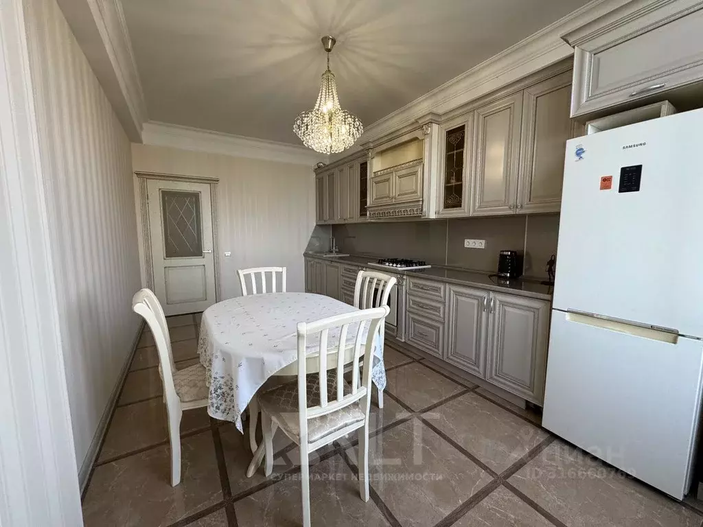 2-к кв. Дагестан, Махачкала ул. Даниялова, 95к1 (82.0 м) - Фото 0