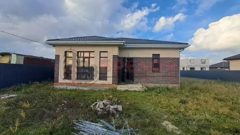 Дом в Ростовская область, Азовский район, Поселок Красный сад, ... - Фото 1