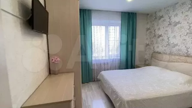 2-к. квартира, 60 м, 2/10 эт. - Фото 1