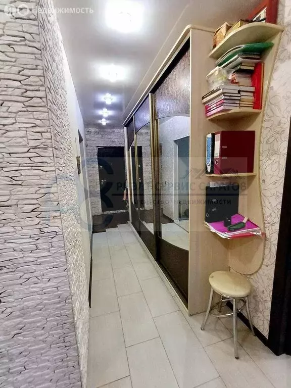 3-комнатная квартира: Саратов, Томская улица, 15А (66 м) - Фото 0