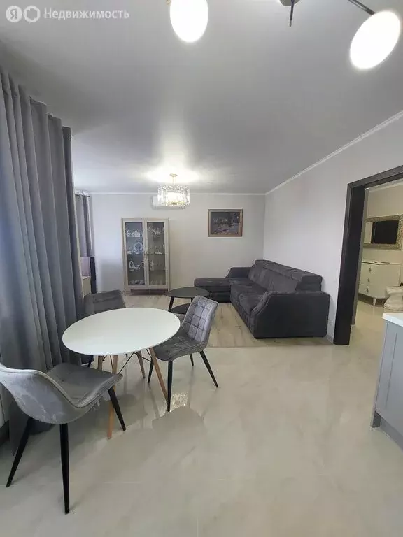 2-комнатная квартира: Орёл, улица Лескова, 3 (67 м) - Фото 1