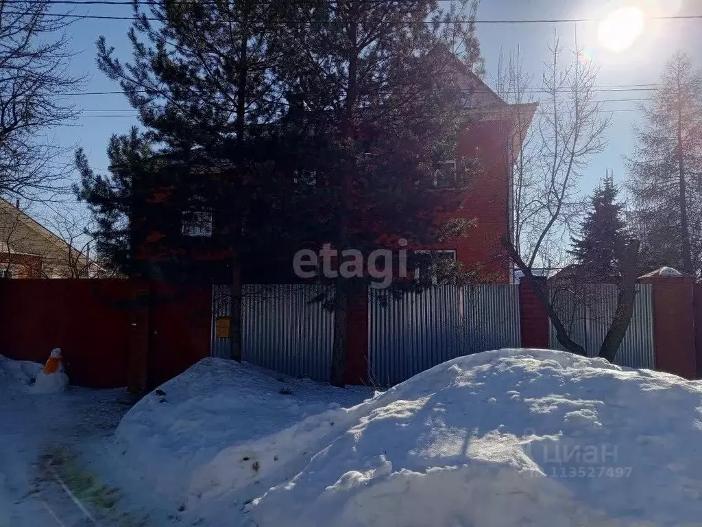 Дом в Московская область, Серпухов городской округ, д. Ивановское  ... - Фото 1